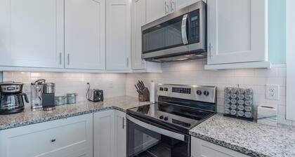 Strand Bungalow by Topsail Realty