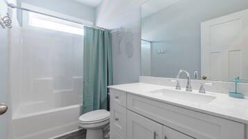 Studio (4 Bedrooms) | Property amenity
