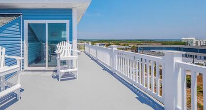 Strand Bungalow by Topsail Realty
