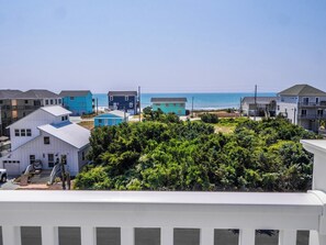 Studio (4 Bedrooms) | Property amenity - Strand Bungalow by Topsail Realty (Holly Ridge)