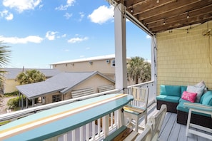 Studio (3 Bedrooms) | Property amenity