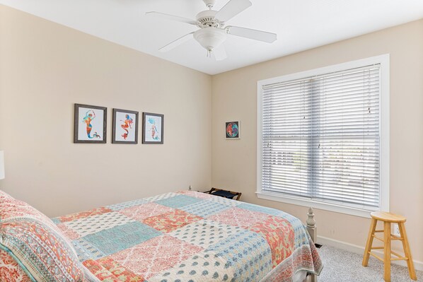 Studio (3 Bedrooms) | Property amenity