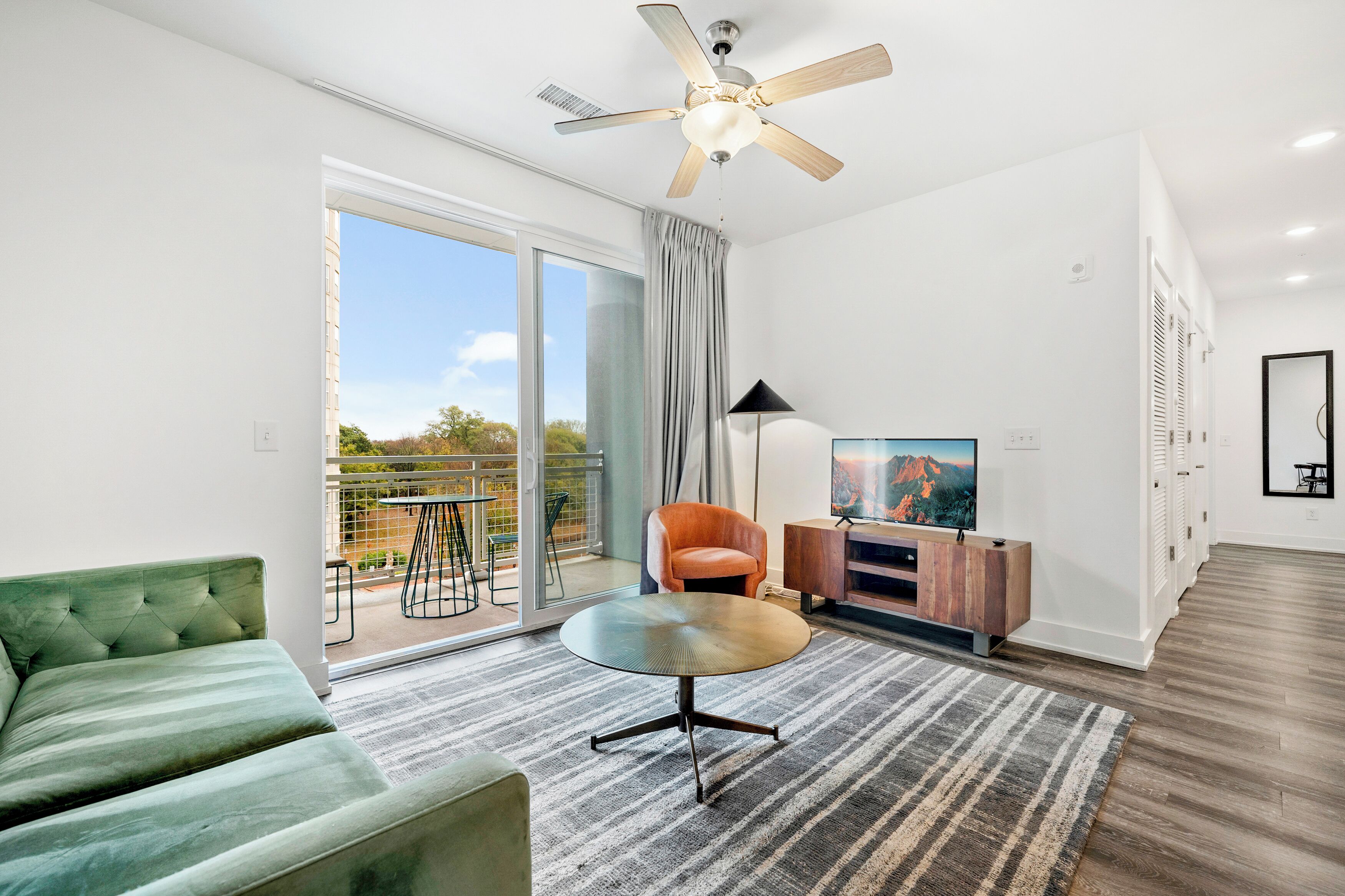 Apartment, 2 Bedrooms | Living area