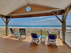 Studio (6 Bedrooms) | Property amenity - Sunshiny Daze by Topsail Realty (Holly Ridge)