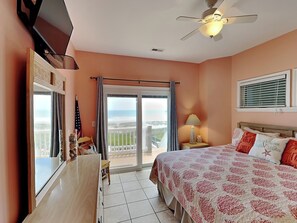 Studio (6 Bedrooms) | Property amenity - Sunshiny Daze by Topsail Realty (Holly Ridge)