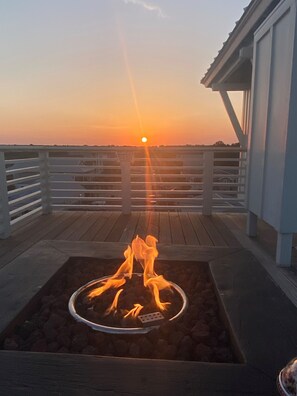 Studio (4 Bedrooms) | Property amenity - Water's Edge by Carolina Retreats (Carolina Beach)