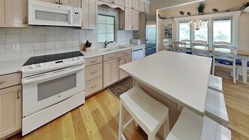 Studio (5 Bedrooms) | Property amenity