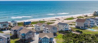 Sunset Cove by Topsail Realty