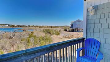 Studio (3 Bedrooms) | Property amenity