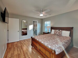 Studio (2 Bedrooms) | Property amenity