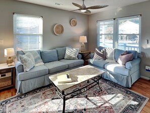 Studio (2 Bedrooms) | Property amenity