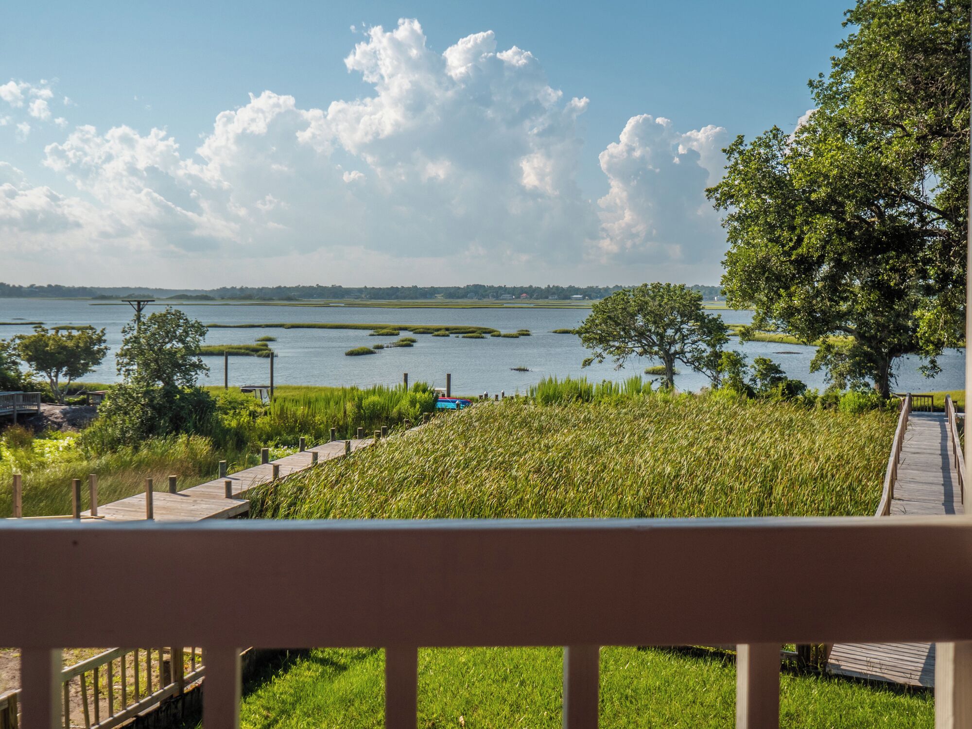 Studio (3 Bedrooms) | Property grounds