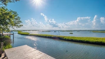 Studio (3 Bedrooms) | Property amenity