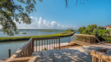 Studio (3 Bedrooms) | Property amenity