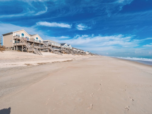 Shore Thing by Topsail Realty