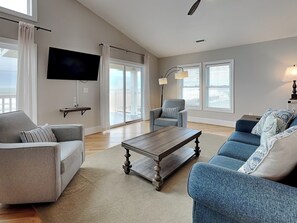 Studio (Multiple Bedrooms) | Property amenity