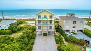 Studio (Multiple Bedrooms) | Property amenity