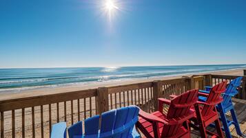 Studio (4 Bedrooms) | Beach