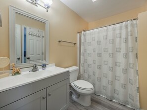 Studio (4 Bedrooms) | Property amenity - Daybreak on the Sand by Topsail Realty (Holly Ridge)