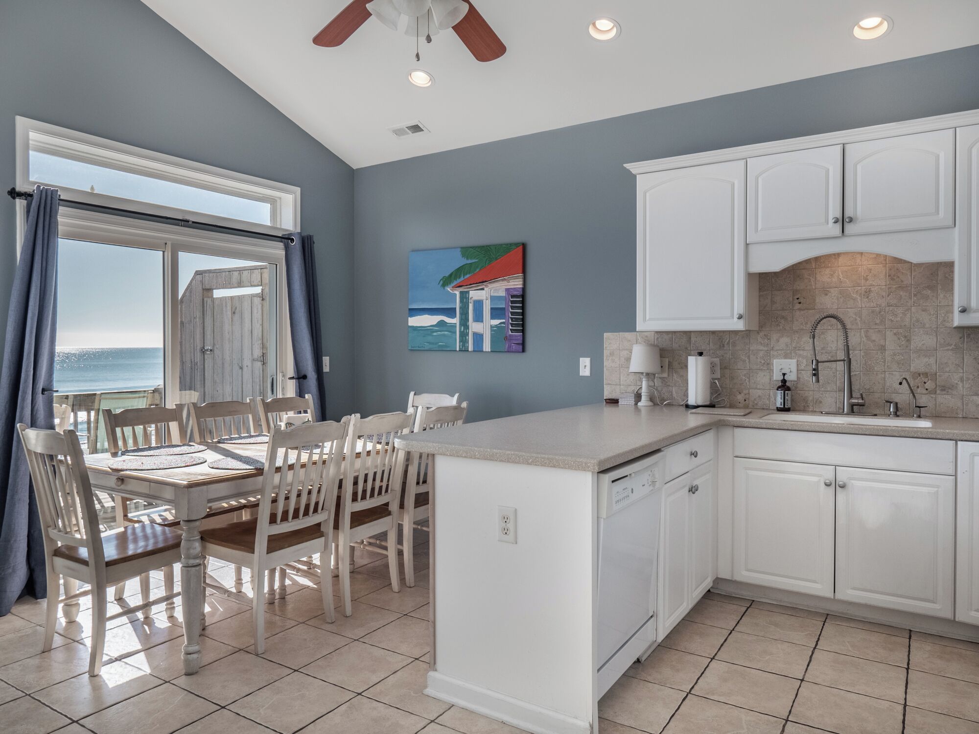 Studio (4 Bedrooms) | Property amenity