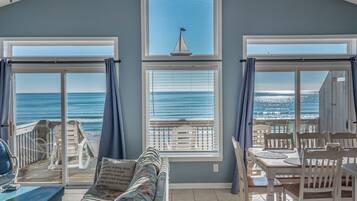 Studio (4 Bedrooms) | Property amenity