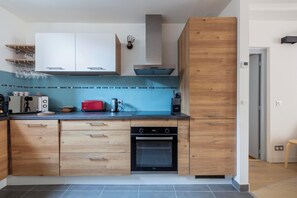 Micro-ondas, fogão, cooktop, lava-louças