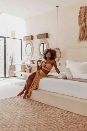 5 chambres, fer et planche à repasser, Wi-Fi, draps fournis