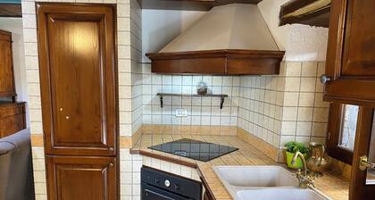 Rustic apartment for couples in the heart of the village of Sassoferrato