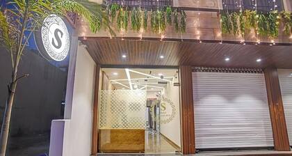 Hotel Saurabh Inn