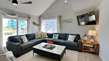 Studio (3 Bedrooms) | Property amenity
