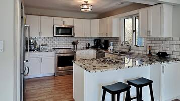 Studio (3 Bedrooms) | Commodité de l’hébergement