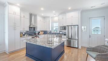Studio (5 Bedrooms) | Property amenity