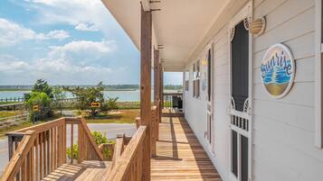 Studio (3 Bedrooms) | Property amenity