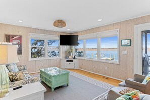 Studio (5 Bedrooms) | Property amenity - The Hydeaway by Topsail Realty (Holly Ridge)