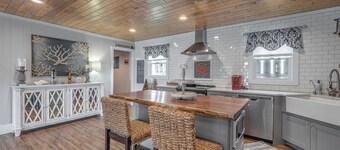 Barefoot Bungalow by Carolina Retreats