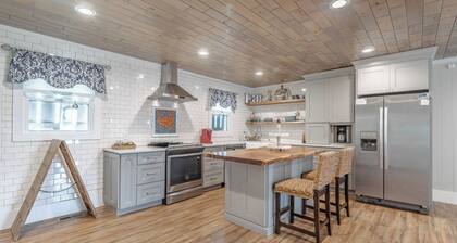 Barefoot Bungalow Kure