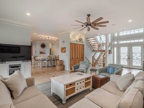 Studio (Multiple Bedrooms) | Property amenity