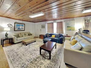 Studio (3 Bedrooms) | Ausstattung der Unterkunft