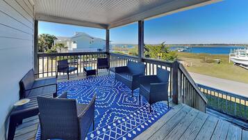 Studio (3 Bedrooms) | Terrace/patio