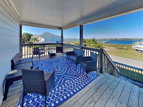 Studio (3 Bedrooms) | Terrace/patio