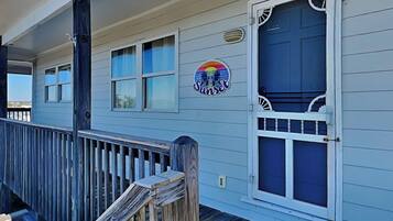 Studio (3 Bedrooms) | Property amenity