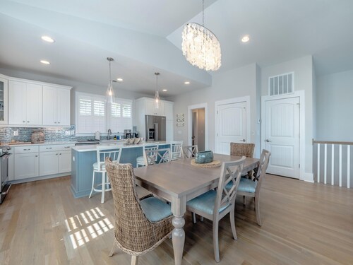 Serenity By the Sea by Carolina Retreats