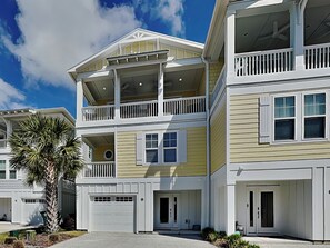 Studio (3 Bedrooms) | Property amenity - Serenity By the Sea by Carolina Retreats (Kure Beach)