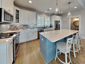 Studio (3 Bedrooms) | Fasilitas properti