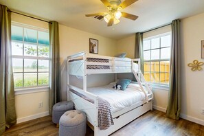 2 Schlafzimmer, Bügeleisen/Bügelbrett, Internetzugang, Bettwäsche