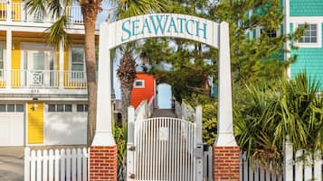 Studio (5 Bedrooms) | Tiện nghi, dịch vụ nơi lưu trú