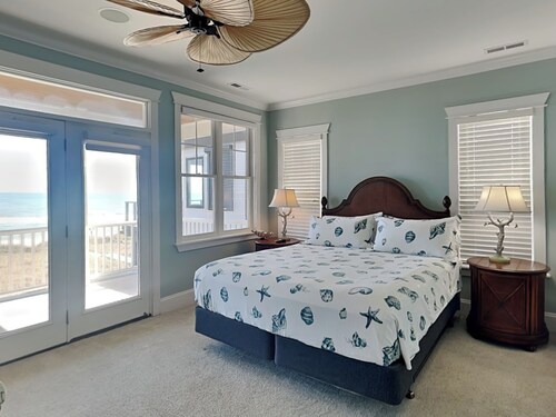 Blue Oyster by Carolina Retreats