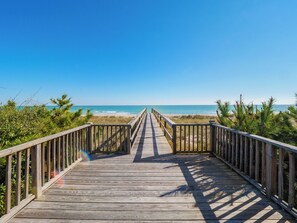 Studio (5 Bedrooms) | Property amenity - Blue Oyster by Carolina Retreats (Carolina Beach)