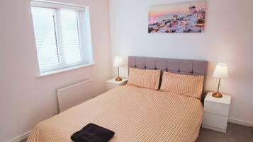 2 bedrooms, iron/ironing board, WiFi, bed sheets