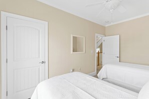 Studio (5 Bedrooms) | Property amenity - Lemoncello by Carolina Retreats (Carolina Beach)